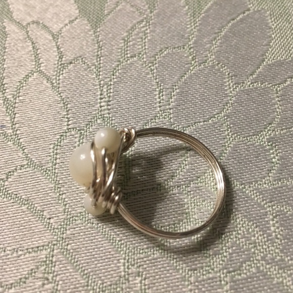 New MOP wire wrapped ring. - Picture 6 of 8